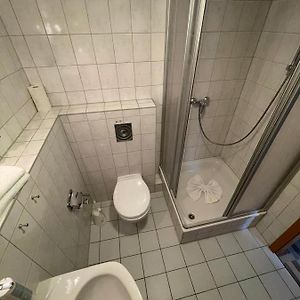 Standard Zimmer mit zwei Einzelbetten